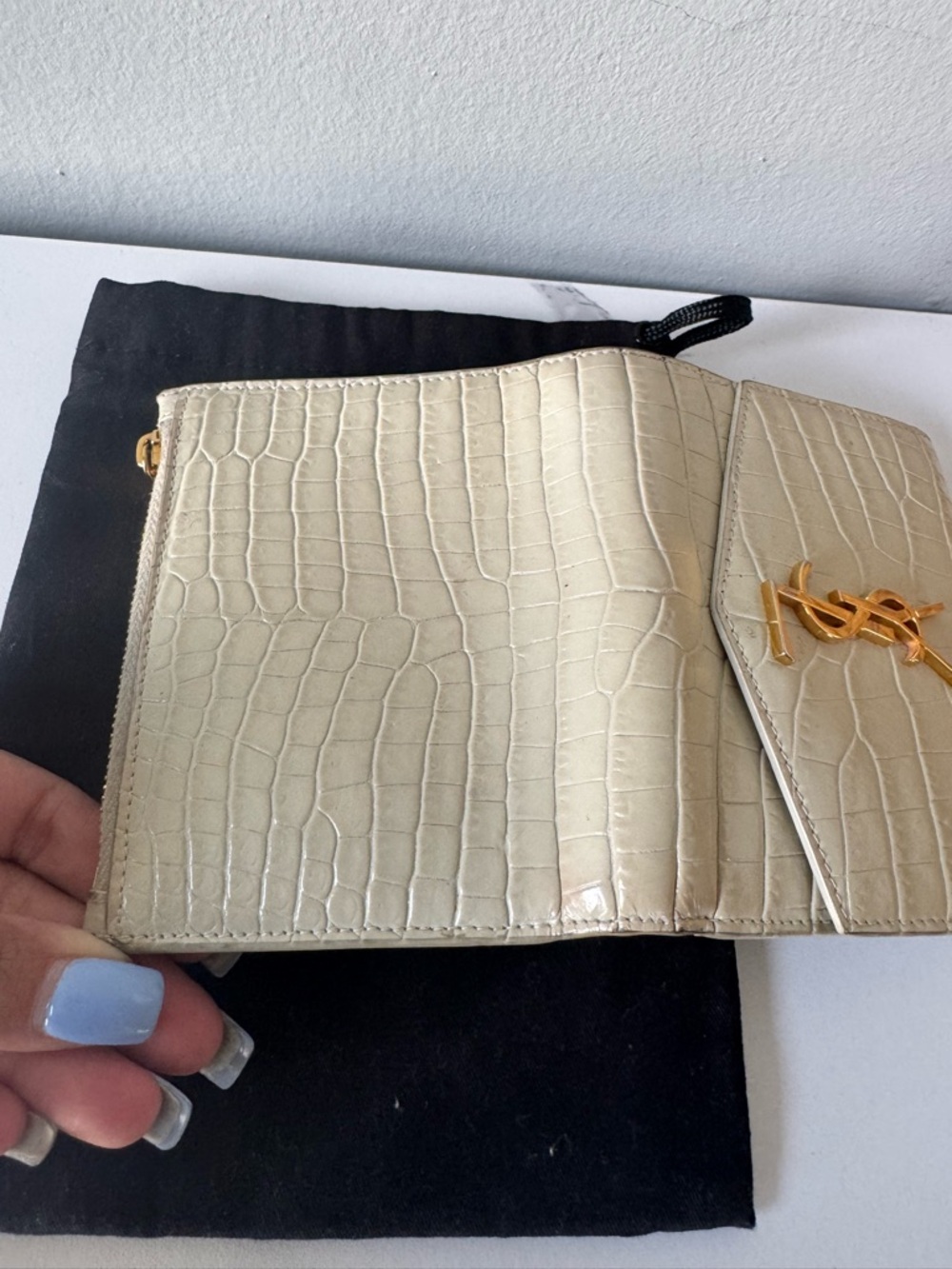 Saint Laurent Cream Croc-Embossed Leather Small Wallet - Picture 3 of 16